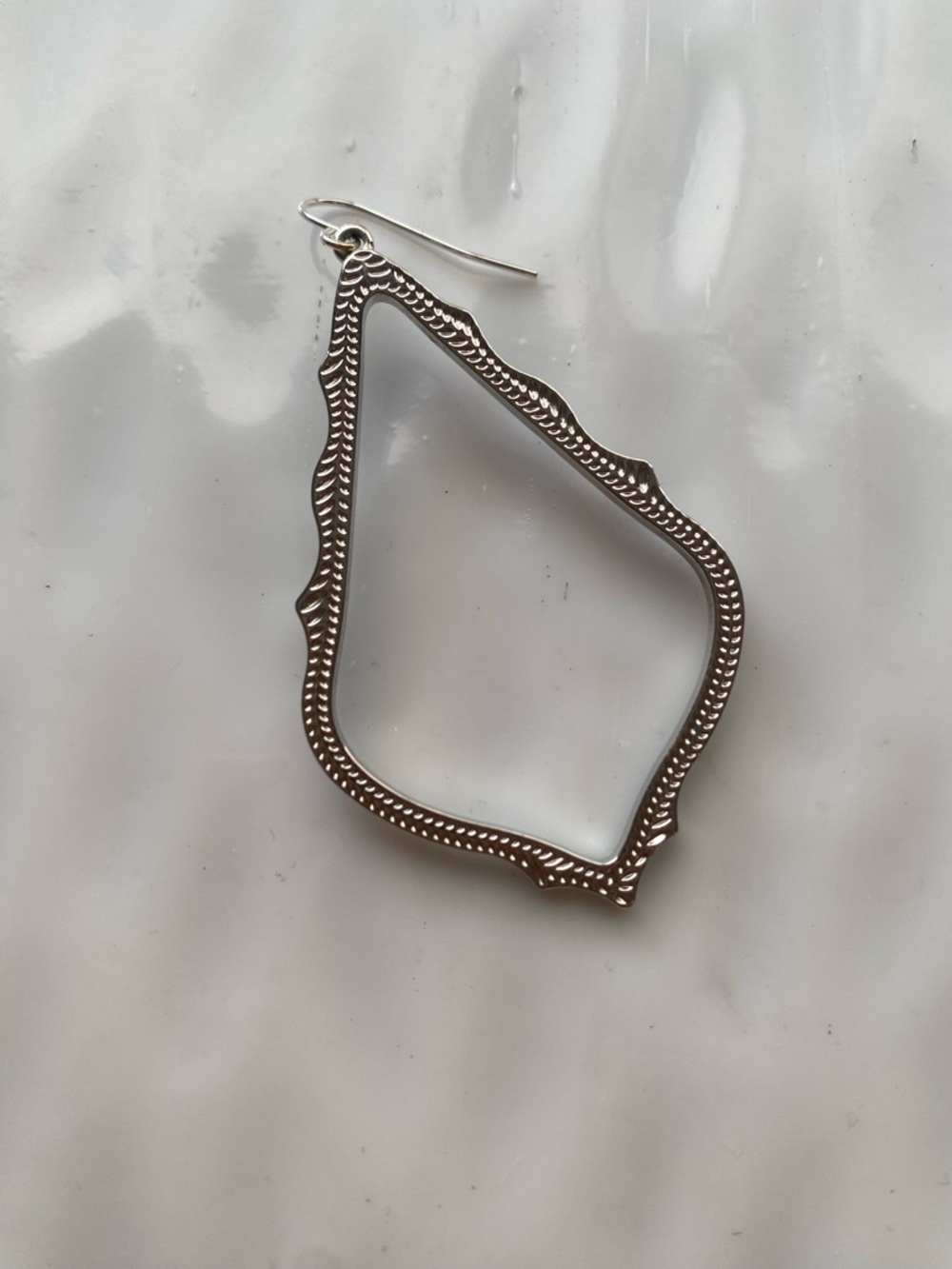 Kendra Scott SINGLE silver Sophie drop earring - Picture 3 of 5